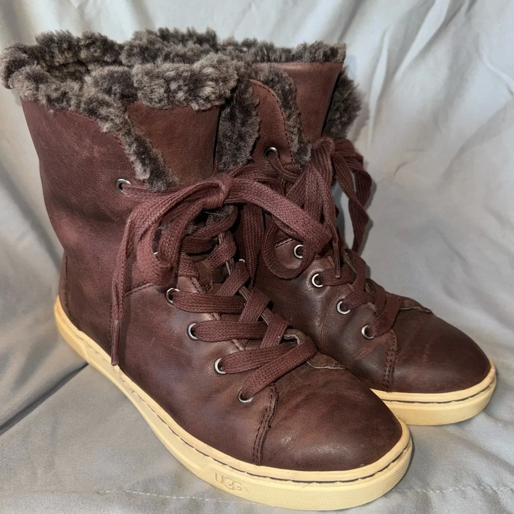 UGG Croft Luxe Quilt Sneaker Boots,‎ Espresso, Women’s Size 6, EUC